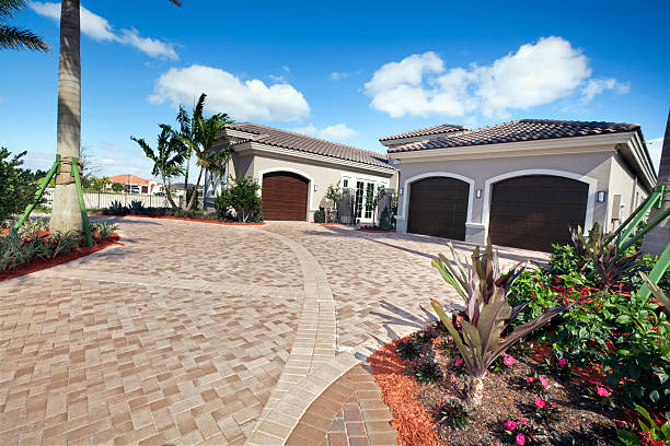 Best Interlocking Driveway Pavers  in Osceola, MO
